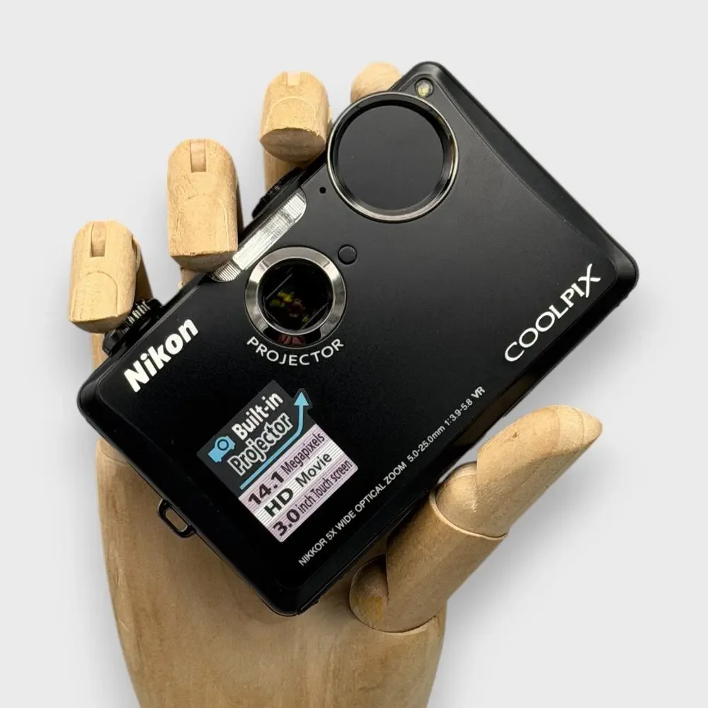 Nikon Coolpix S1100pj Digital Camera | 14.1MP | Black